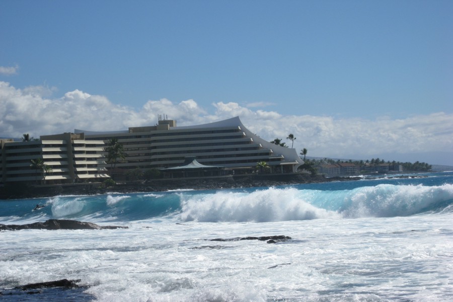 ../image/royal kona from seawall.jpg